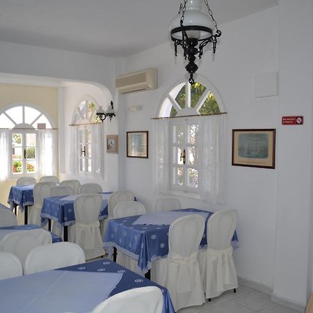 Melina Hotel Firá Buitenkant foto