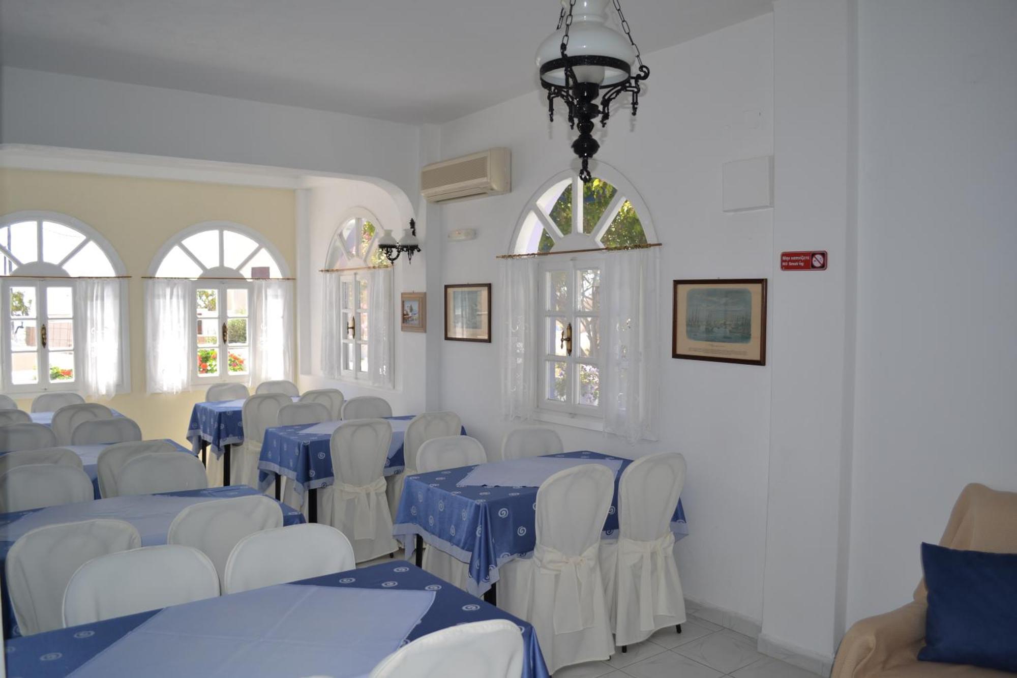 Melina Hotel Firá Buitenkant foto